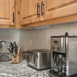 Bella - Clean And Comfortable, Walk To The Plaza