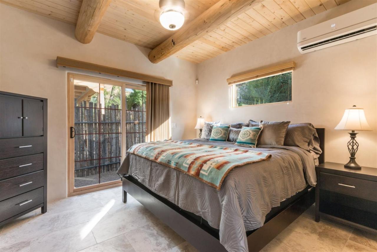 Bella - Clean And Comfortable, Walk To The Plaza Holiday home